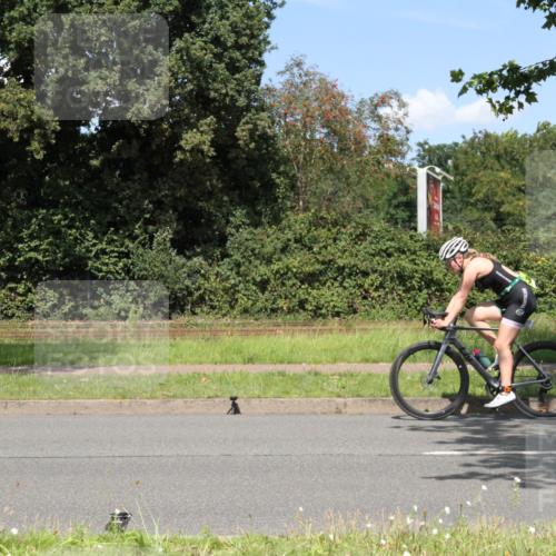 10.08.2025 - GEWOBA Citytriathlon Bremen Yannick Fuchs http://msf.ph/oto/8570607 10.08.2025 14:25:28 Radfahren 49, 85, 208, 267, 270, 323, 326, 336, 462, 479 meine-sportfotos.de