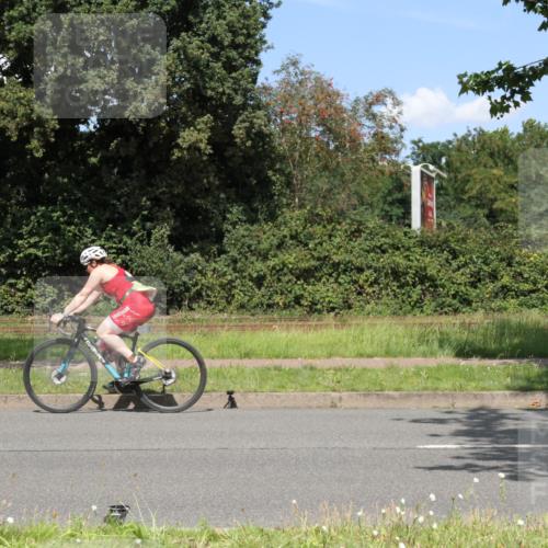 10.08.2025 - GEWOBA Citytriathlon Bremen Yannick Fuchs http://msf.ph/oto/8570612 10.08.2025 14:25:35 Radfahren 208, 336, 479, 499 meine-sportfotos.de