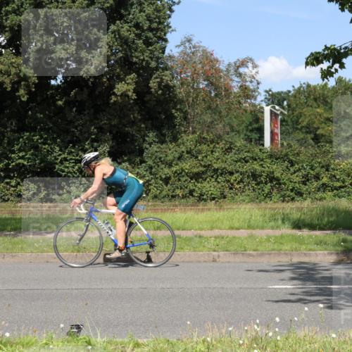 10.08.2025 - GEWOBA Citytriathlon Bremen Yannick Fuchs http://msf.ph/oto/8570614 10.08.2025 14:25:36 Radfahren 167, 208, 336, 479, 499 meine-sportfotos.de