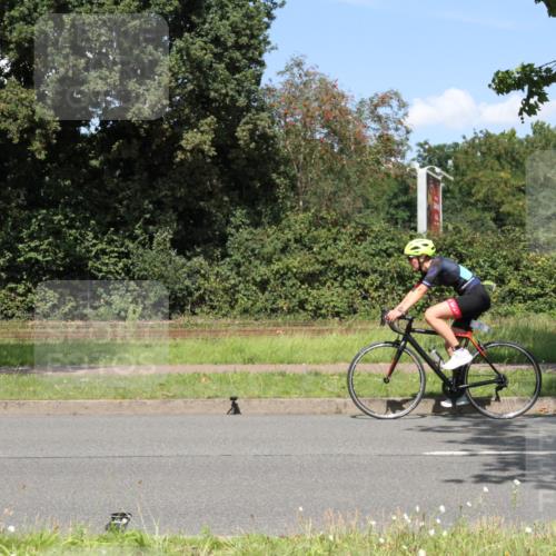 10.08.2025 - GEWOBA Citytriathlon Bremen Yannick Fuchs http://msf.ph/oto/8570657 10.08.2025 14:26:01 Radfahren 167, 181, 220, 231, 273, 325, 331, 446 meine-sportfotos.de