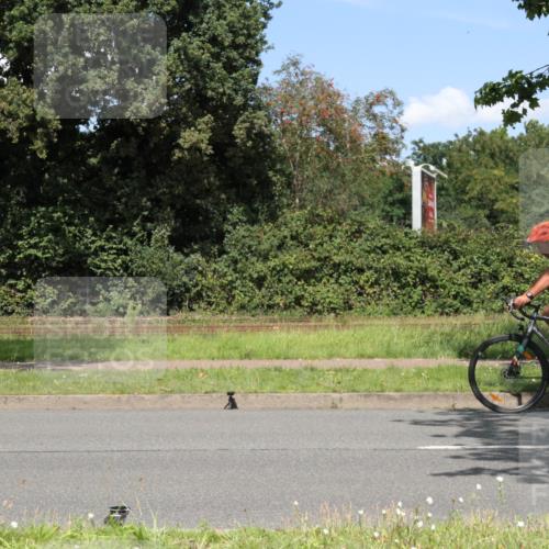 10.08.2025 - GEWOBA Citytriathlon Bremen Yannick Fuchs http://msf.ph/oto/8570660 10.08.2025 14:26:03 Radfahren 181, 220, 231, 273, 325, 331, 446 meine-sportfotos.de