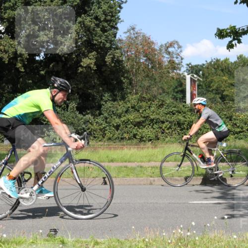 10.08.2025 - GEWOBA Citytriathlon Bremen Yannick Fuchs http://msf.ph/oto/8570672 10.08.2025 14:26:08 Radfahren 181, 220, 231, 273, 278, 325, 331, 446 meine-sportfotos.de