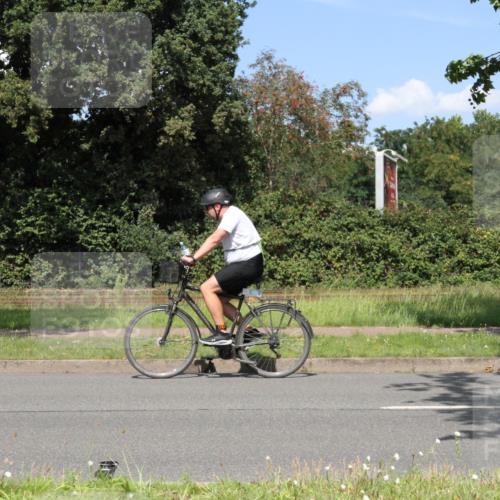 10.08.2025 - GEWOBA Citytriathlon Bremen Yannick Fuchs http://msf.ph/oto/8570675 10.08.2025 14:26:09 Radfahren 181, 220, 231, 273, 278, 325, 331, 446 meine-sportfotos.de