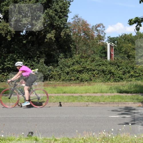 10.08.2025 - GEWOBA Citytriathlon Bremen Yannick Fuchs http://msf.ph/oto/8570681 10.08.2025 14:26:11 Radfahren 181, 220, 231, 273, 278, 325, 331 meine-sportfotos.de