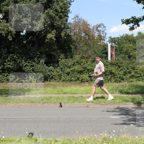 10.08.2025 - GEWOBA Citytriathlon Bremen Yannick Fuchs http://msf.ph/oto/8570729 10.08.2025 14:26:27 Radfahren 278, 358, 360, 404, 453, 532 meine-sportfotos.de
