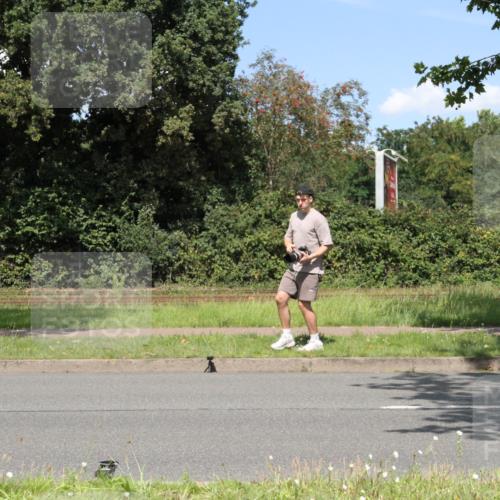 10.08.2025 - GEWOBA Citytriathlon Bremen Yannick Fuchs http://msf.ph/oto/8570730 10.08.2025 14:26:28 Radfahren 278, 358, 360, 404, 453, 532 meine-sportfotos.de