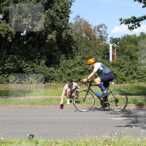 10.08.2025 - GEWOBA Citytriathlon Bremen Yannick Fuchs http://msf.ph/oto/8570735 10.08.2025 14:26:30 Radfahren 278, 358, 360, 404, 453, 532 meine-sportfotos.de