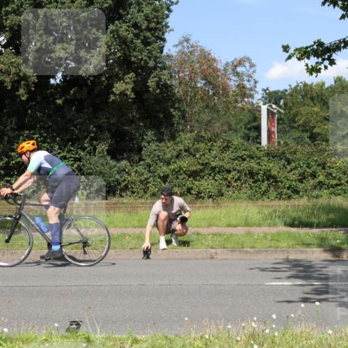 10.08.2025 - GEWOBA Citytriathlon Bremen Yannick Fuchs http://msf.ph/oto/8570736 10.08.2025 14:26:30 Radfahren 278, 358, 360, 404, 453, 532 meine-sportfotos.de