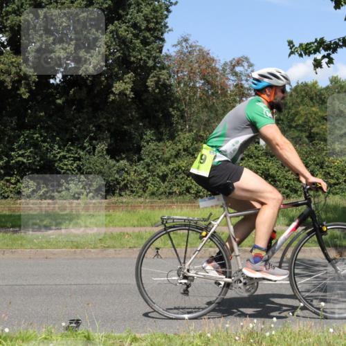 10.08.2025 - GEWOBA Citytriathlon Bremen Yannick Fuchs http://msf.ph/oto/8570771 10.08.2025 14:27:13 Radfahren 189, 196, 276, 286, 305, 318, 441, 457 meine-sportfotos.de