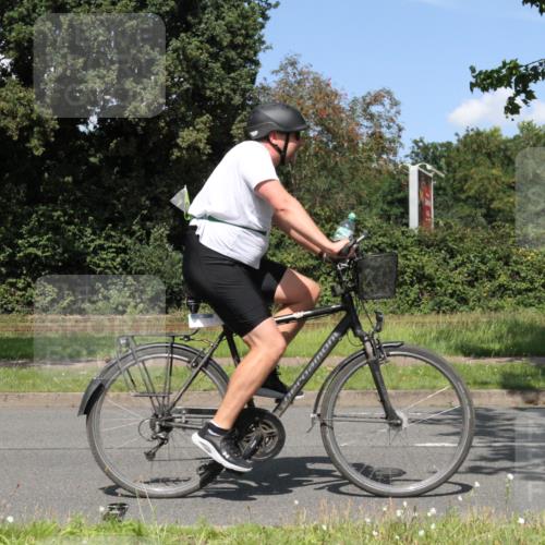 10.08.2025 - GEWOBA Citytriathlon Bremen Yannick Fuchs http://msf.ph/oto/8570772 10.08.2025 14:27:13 Radfahren 189, 196, 276, 286, 305, 318, 441, 457 meine-sportfotos.de