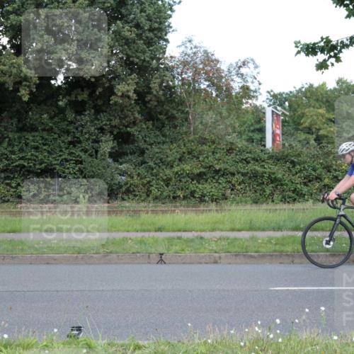 10.08.2025 - GEWOBA Citytriathlon Bremen Yannick Fuchs http://msf.ph/oto/8570803 10.08.2025 14:27:35 Radfahren 120, 156, 320, 363 meine-sportfotos.de