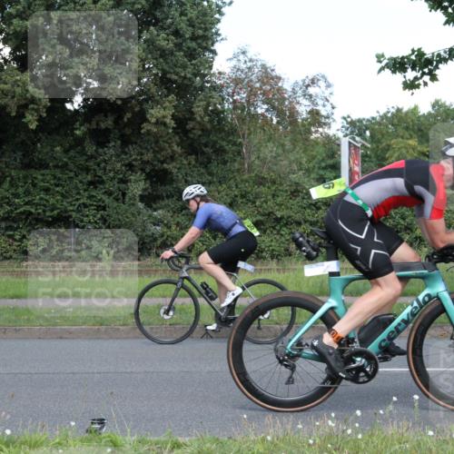 10.08.2025 - GEWOBA Citytriathlon Bremen Yannick Fuchs http://msf.ph/oto/8570804 10.08.2025 14:27:36 Radfahren 120, 156, 194, 320, 363 meine-sportfotos.de