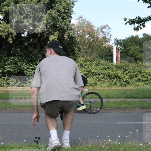 10.08.2025 - GEWOBA Citytriathlon Bremen Yannick Fuchs http://msf.ph/oto/8570833 10.08.2025 14:27:50 Radfahren 156, 159, 194, 293, 322, 363 meine-sportfotos.de