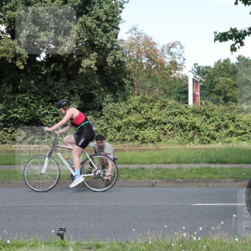 10.08.2025 - GEWOBA Citytriathlon Bremen Yannick Fuchs http://msf.ph/oto/8570854 10.08.2025 14:27:57 Radfahren 70, 159, 194, 293, 322 meine-sportfotos.de