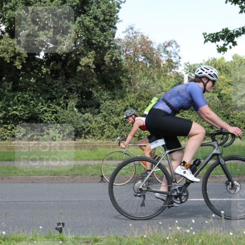 10.08.2025 - GEWOBA Citytriathlon Bremen Yannick Fuchs http://msf.ph/oto/8570873 10.08.2025 14:28:32 Radfahren 237, 367, 401, 448, 467, 483 meine-sportfotos.de