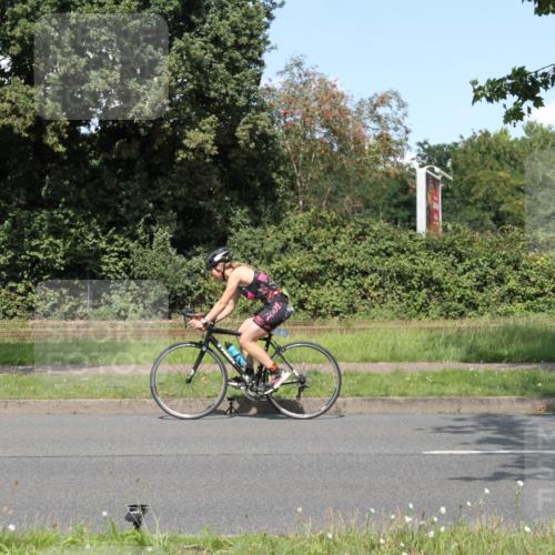 10.08.2025 - GEWOBA Citytriathlon Bremen Yannick Fuchs http://msf.ph/oto/8570881 10.08.2025 14:28:39 Radfahren 171, 193, 237, 350, 367, 401, 467, 483 meine-sportfotos.de