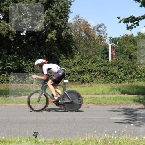 10.08.2025 - GEWOBA Citytriathlon Bremen Yannick Fuchs http://msf.ph/oto/8570903 10.08.2025 14:28:55 Radfahren 168, 171, 172, 193, 321, 350, 403, 483 meine-sportfotos.de