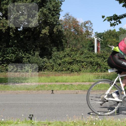 10.08.2025 - GEWOBA Citytriathlon Bremen Yannick Fuchs http://msf.ph/oto/8570918 10.08.2025 14:29:01 Radfahren 168, 172, 193, 321, 350, 403 meine-sportfotos.de