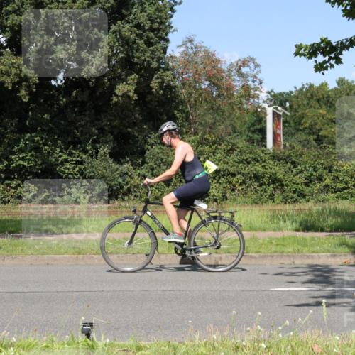 10.08.2025 - GEWOBA Citytriathlon Bremen Yannick Fuchs http://msf.ph/oto/8570948 10.08.2025 14:29:11 Radfahren 168, 172, 188, 321, 389, 447 meine-sportfotos.de