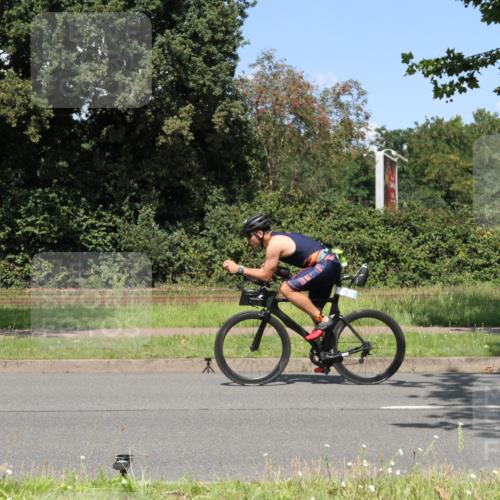 10.08.2025 - GEWOBA Citytriathlon Bremen Yannick Fuchs http://msf.ph/oto/8570951 10.08.2025 14:29:12 Radfahren 168, 172, 188, 321, 389, 447 meine-sportfotos.de