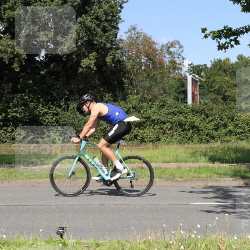 10.08.2025 - GEWOBA Citytriathlon Bremen Yannick Fuchs http://msf.ph/oto/8570974 10.08.2025 14:29:21 Radfahren 117, 179, 188, 206, 212, 351, 365, 373, 389, 447, 487 meine-sportfotos.de