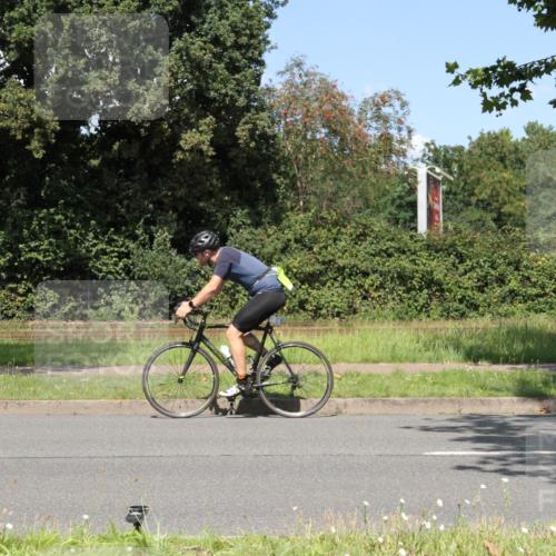 10.08.2025 - GEWOBA Citytriathlon Bremen Yannick Fuchs http://msf.ph/oto/8570985 10.08.2025 14:29:24 Radfahren 117, 179, 188, 206, 212, 351, 365, 373, 389, 405, 447, 487, 517 meine-sportfotos.de
