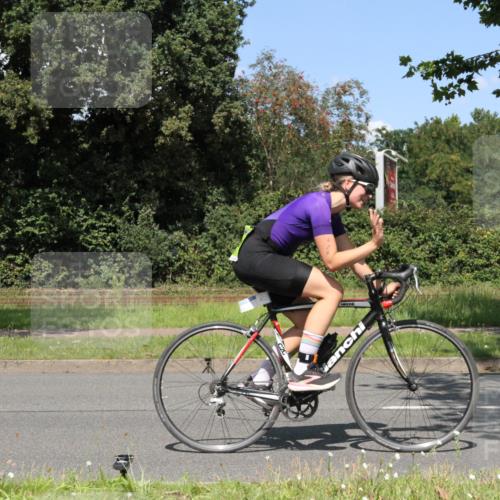 10.08.2025 - GEWOBA Citytriathlon Bremen Yannick Fuchs http://msf.ph/oto/8570999 10.08.2025 14:29:29 Radfahren 117, 179, 206, 212, 351, 365, 373, 389, 405, 466, 487, 517 meine-sportfotos.de