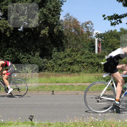 10.08.2025 - GEWOBA Citytriathlon Bremen Yannick Fuchs http://msf.ph/oto/8571024 10.08.2025 14:29:38 Radfahren 117, 179, 206, 212, 226, 351, 365, 373, 405, 466, 468, 487, 517 meine-sportfotos.de