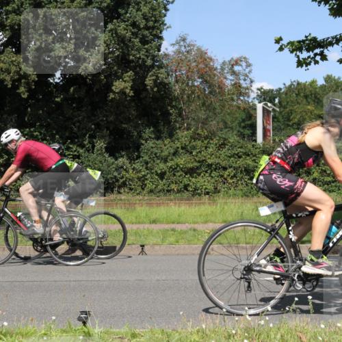 10.08.2025 - GEWOBA Citytriathlon Bremen Yannick Fuchs http://msf.ph/oto/8571027 10.08.2025 14:29:39 Radfahren 117, 179, 206, 212, 226, 275, 351, 365, 373, 405, 466, 468, 487, 517 meine-sportfotos.de