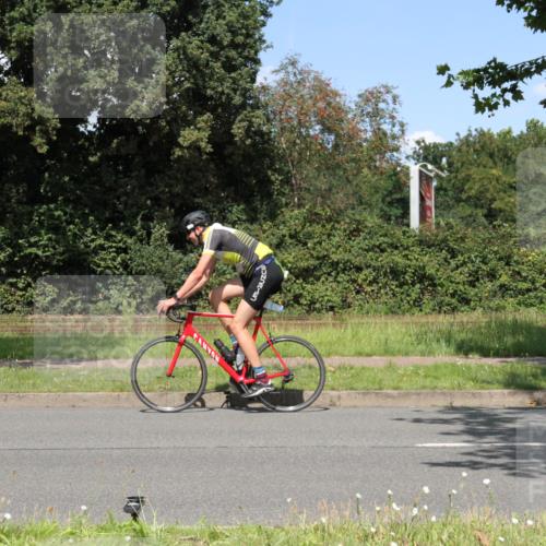 10.08.2025 - GEWOBA Citytriathlon Bremen Yannick Fuchs http://msf.ph/oto/8571040 10.08.2025 14:29:47 Radfahren 183, 226, 275, 327, 405, 466, 468, 517 meine-sportfotos.de