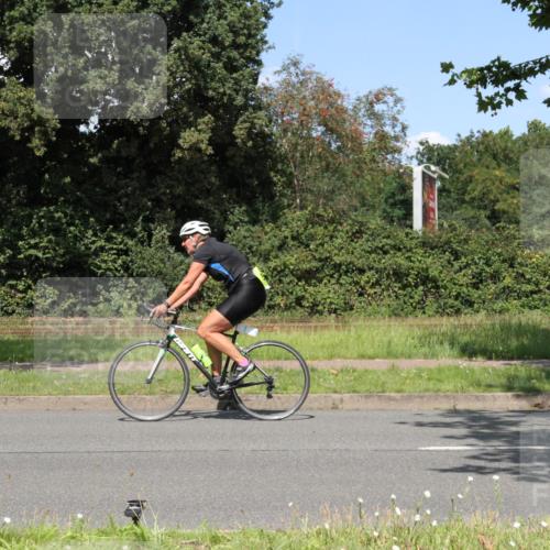 10.08.2025 - GEWOBA Citytriathlon Bremen Yannick Fuchs http://msf.ph/oto/8571042 10.08.2025 14:29:51 Radfahren 183, 226, 275, 315, 327, 454, 466, 468 meine-sportfotos.de