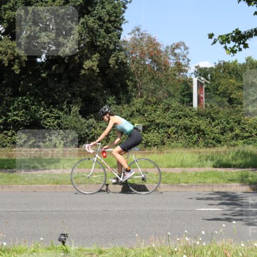 10.08.2025 - GEWOBA Citytriathlon Bremen Yannick Fuchs http://msf.ph/oto/8571050 10.08.2025 14:30:00 Radfahren 42, 95, 112, 183, 275, 315, 327, 337, 429, 454, 468 meine-sportfotos.de