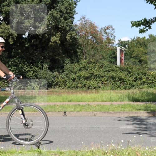 10.08.2025 - GEWOBA Citytriathlon Bremen Yannick Fuchs http://msf.ph/oto/8571063 10.08.2025 14:30:06 Radfahren 42, 95, 112, 149, 183, 315, 327, 337, 400, 402, 429, 454 meine-sportfotos.de