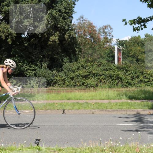 10.08.2025 - GEWOBA Citytriathlon Bremen Yannick Fuchs http://msf.ph/oto/8571118 10.08.2025 14:30:28 Radfahren 8, 33, 66, 107, 148, 149, 178, 328, 329, 338, 345, 347, 356, 361, 374, 381, 410, 461, 492 meine-sportfotos.de