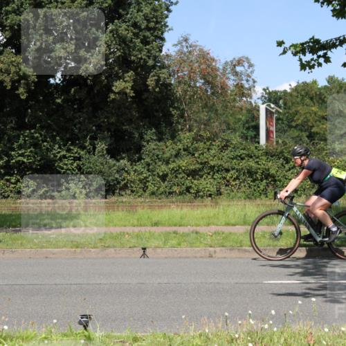 10.08.2025 - GEWOBA Citytriathlon Bremen Yannick Fuchs http://msf.ph/oto/8571124 10.08.2025 14:30:30 Radfahren 8, 12, 33, 66, 107, 148, 149, 178, 328, 329, 338, 341, 345, 347, 356, 361, 374, 381, 409, 410, 461, 492 meine-sportfotos.de
