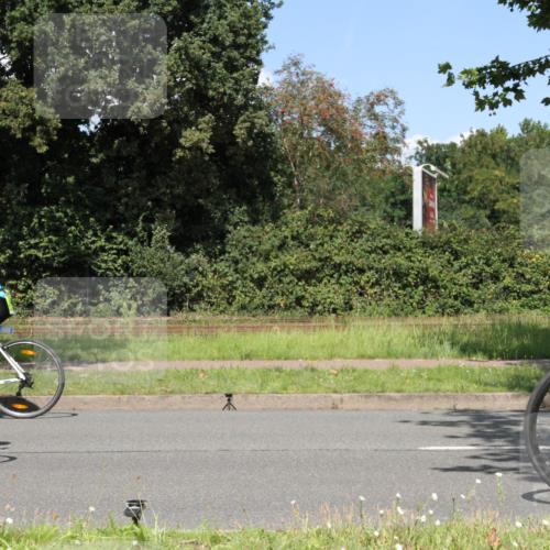 10.08.2025 - GEWOBA Citytriathlon Bremen Yannick Fuchs http://msf.ph/oto/8571155 10.08.2025 14:30:41 Radfahren 8, 12, 107, 178, 328, 341, 345, 347, 356, 381, 399, 409, 416, 461, 504 meine-sportfotos.de