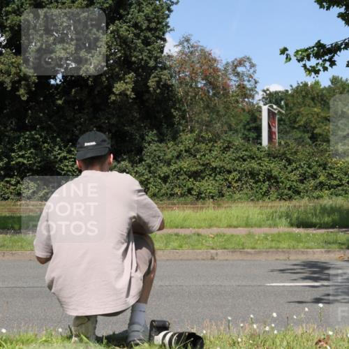10.08.2025 - GEWOBA Citytriathlon Bremen Yannick Fuchs http://msf.ph/oto/8571213 10.08.2025 14:31:01 Radfahren 155, 175, 335, 368, 385, 412, 491, 504, 510 meine-sportfotos.de