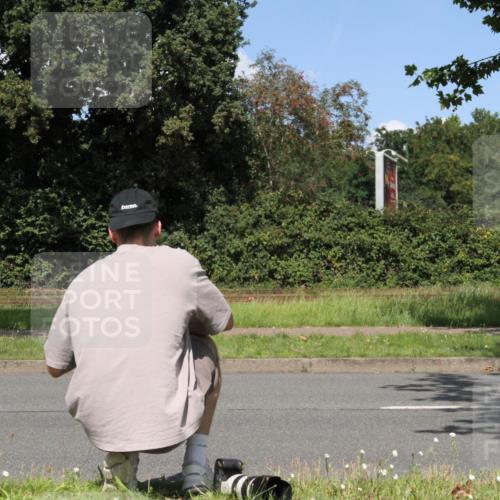 10.08.2025 - GEWOBA Citytriathlon Bremen Yannick Fuchs http://msf.ph/oto/8571214 10.08.2025 14:31:02 Radfahren 155, 175, 335, 368, 385, 412, 491, 504, 510 meine-sportfotos.de