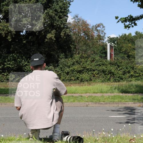 10.08.2025 - GEWOBA Citytriathlon Bremen Yannick Fuchs http://msf.ph/oto/8571216 10.08.2025 14:31:02 Radfahren 155, 175, 335, 368, 385, 412, 491, 504, 510 meine-sportfotos.de