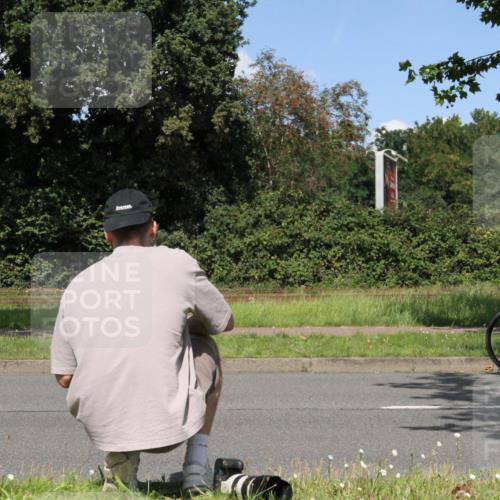 10.08.2025 - GEWOBA Citytriathlon Bremen Yannick Fuchs http://msf.ph/oto/8571218 10.08.2025 14:31:03 Radfahren 155, 175, 335, 368, 385, 412, 491, 504, 510 meine-sportfotos.de