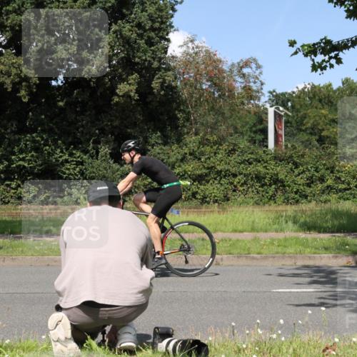 10.08.2025 - GEWOBA Citytriathlon Bremen Yannick Fuchs http://msf.ph/oto/8571269 10.08.2025 14:31:58 Radfahren 104, 359, 376, 411, 496 meine-sportfotos.de