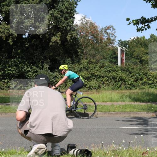 10.08.2025 - GEWOBA Citytriathlon Bremen Yannick Fuchs http://msf.ph/oto/8571273 10.08.2025 14:32:01 Radfahren 104, 344, 359, 376, 411, 496, 508 meine-sportfotos.de