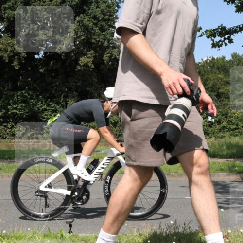 10.08.2025 - GEWOBA Citytriathlon Bremen Yannick Fuchs http://msf.ph/oto/8571276 10.08.2025 14:32:07 Radfahren 104, 113, 344, 355, 359, 362, 366, 376, 411, 433, 463, 496, 508 meine-sportfotos.de