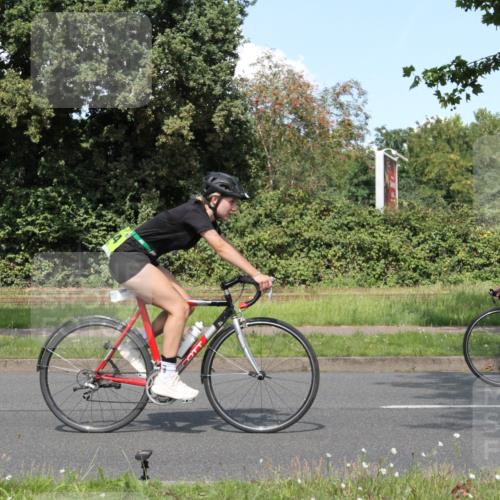10.08.2025 - GEWOBA Citytriathlon Bremen Yannick Fuchs http://msf.ph/oto/8571283 10.08.2025 14:32:13 Radfahren 104, 105, 113, 299, 344, 355, 359, 362, 366, 370, 376, 411, 433, 463, 489, 496, 508 meine-sportfotos.de