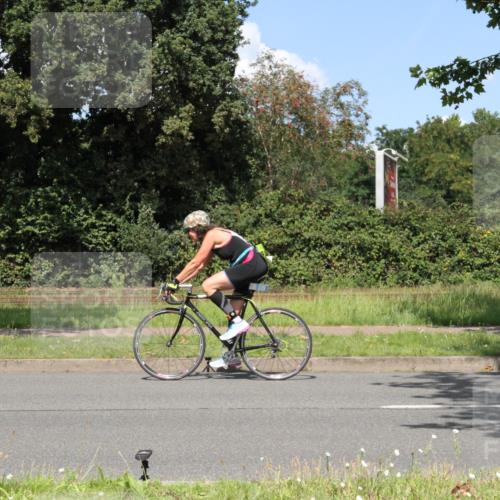 10.08.2025 - GEWOBA Citytriathlon Bremen Yannick Fuchs http://msf.ph/oto/8571311 10.08.2025 14:32:28 Radfahren 105, 113, 284, 299, 355, 362, 366, 370, 393, 420, 433, 463, 489 meine-sportfotos.de