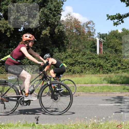 10.08.2025 - GEWOBA Citytriathlon Bremen Yannick Fuchs http://msf.ph/oto/8571363 10.08.2025 14:32:46 Radfahren 15, 82, 96, 118, 122, 243, 387, 420, 435, 501 meine-sportfotos.de