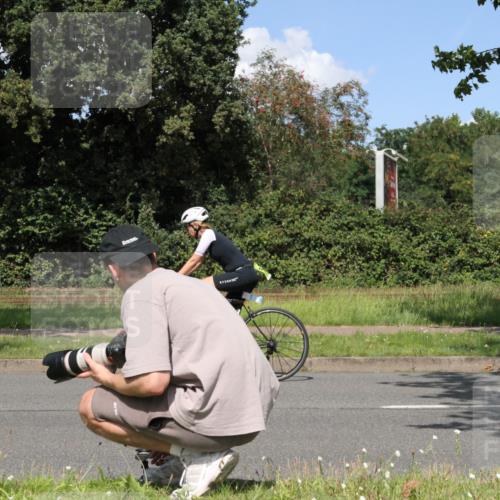 10.08.2025 - GEWOBA Citytriathlon Bremen Yannick Fuchs http://msf.ph/oto/8571429 10.08.2025 14:33:11 Radfahren 14, 37, 93, 207, 357, 473, 501, 518 meine-sportfotos.de