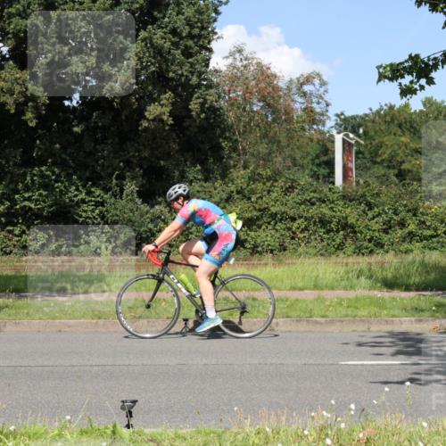 10.08.2025 - GEWOBA Citytriathlon Bremen Yannick Fuchs http://msf.ph/oto/8571438 10.08.2025 14:33:17 Radfahren 14, 37, 74, 93, 138, 207, 473, 518, 519 meine-sportfotos.de