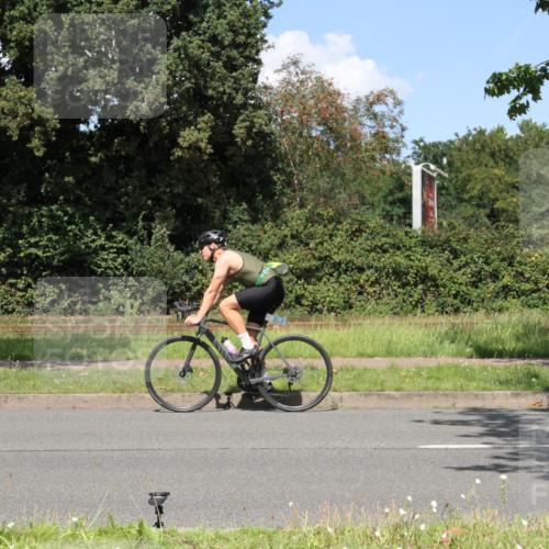 10.08.2025 - GEWOBA Citytriathlon Bremen Yannick Fuchs http://msf.ph/oto/8571450 10.08.2025 14:33:21 Radfahren 2, 74, 93, 138, 207, 440, 473, 518, 519 meine-sportfotos.de