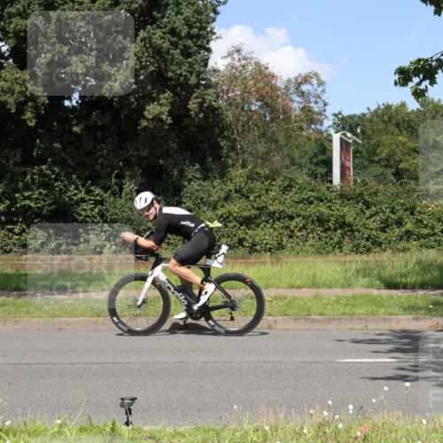 10.08.2025 - GEWOBA Citytriathlon Bremen Yannick Fuchs http://msf.ph/oto/8571458 10.08.2025 14:33:25 Radfahren 2, 74, 138, 207, 440, 518, 519 meine-sportfotos.de
